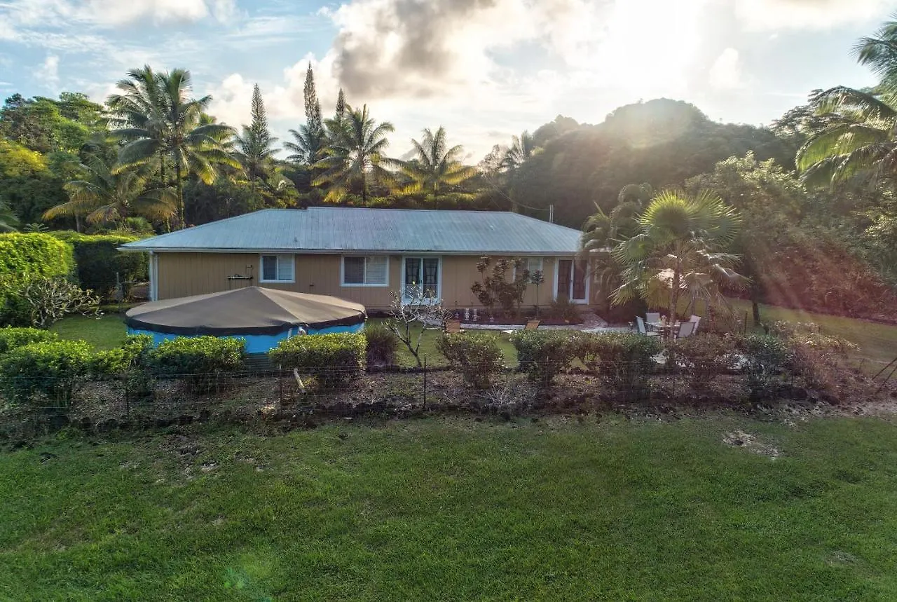 別荘 Hale O Makani Home ケアアウ